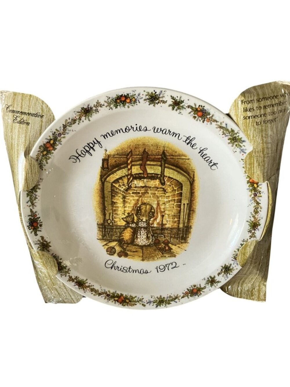 Vintage Holly Hobbie 1972 Christmas Commemorative Plate With Original Packaging